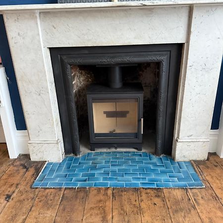Quirky Spacious Ground Floor Victorian Garden Flat Γουόρδινγκ Εξωτερικό φωτογραφία