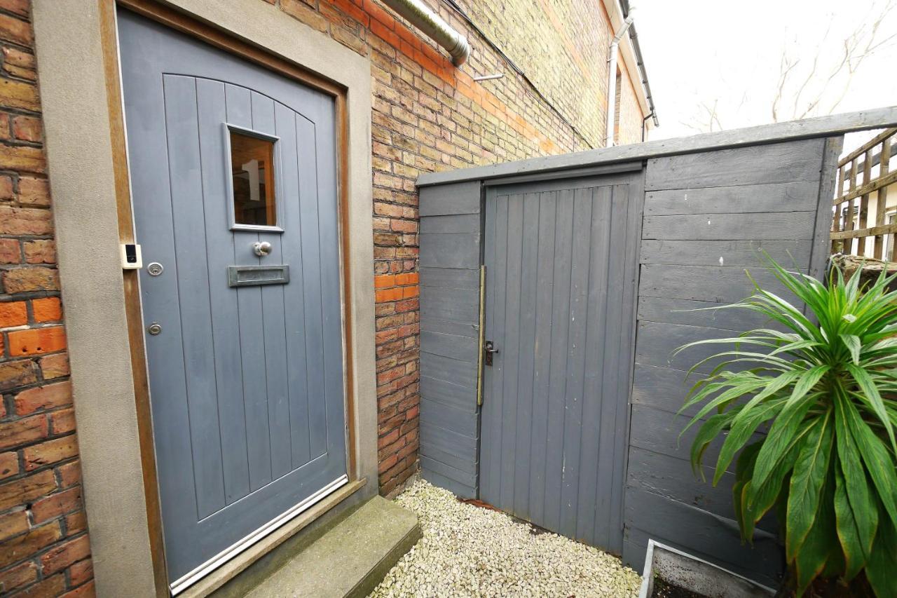 Quirky Spacious Ground Floor Victorian Garden Flat Γουόρδινγκ Εξωτερικό φωτογραφία